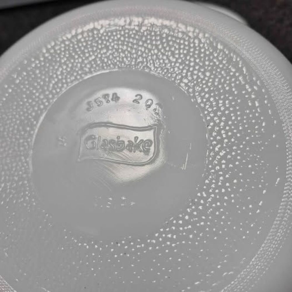Vintage Glasbake Daisy Milk Glass Set  (2) Divided Dishes & (1) Round 2-Qt Bowl - Picture 7 of 10